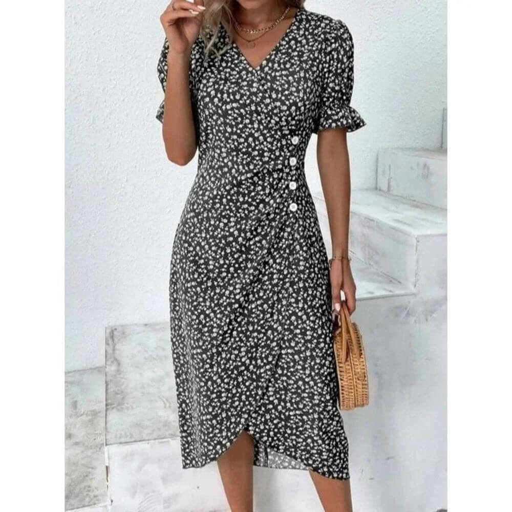 Robe à fleurs élégante et fluide pour l’été