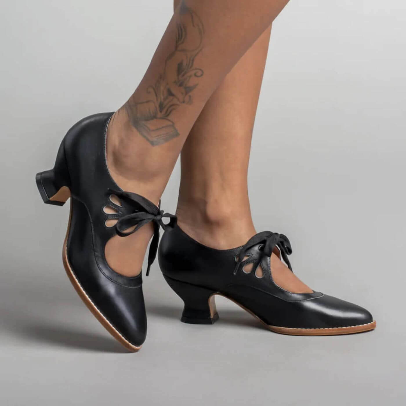 Irina™ – Chaussures Orthopédiques Vintage à Talon Bas