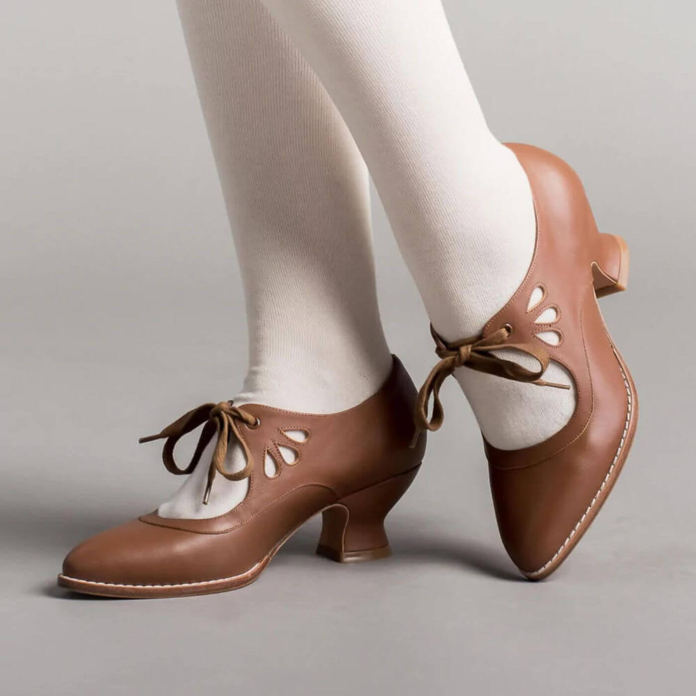 Irina™ – Chaussures Orthopédiques Vintage à Talon Bas