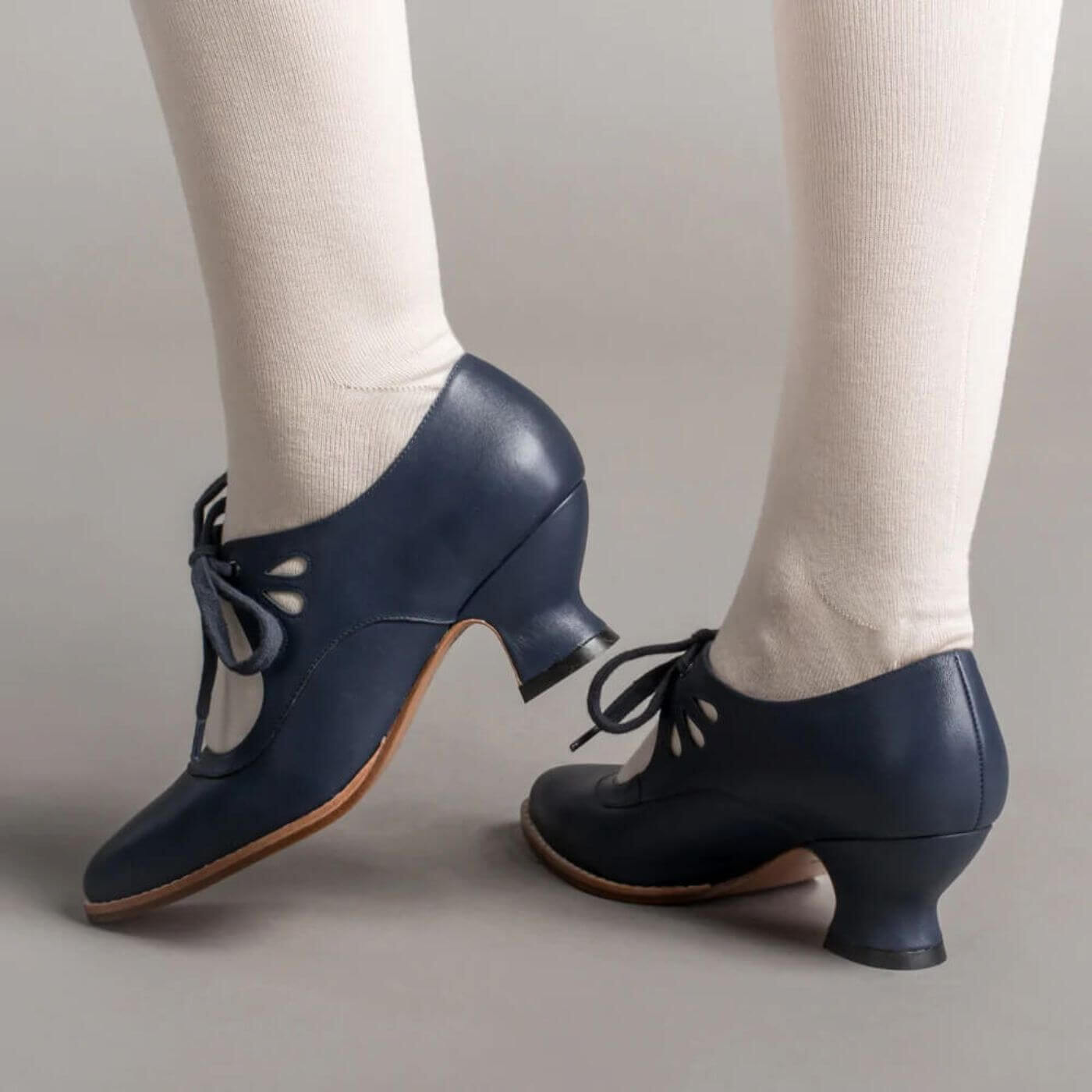 Irina™ – Chaussures Orthopédiques Vintage à Talon Bas