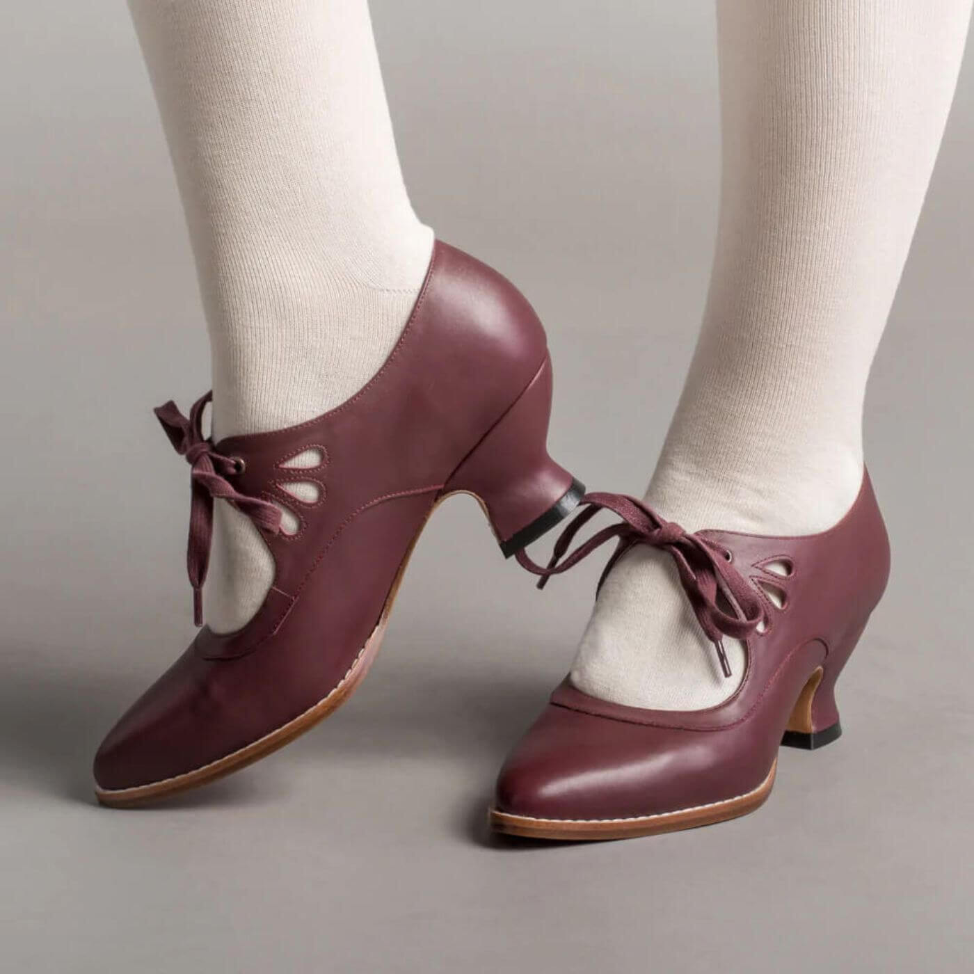 Irina™ – Chaussures Orthopédiques Vintage à Talon Bas