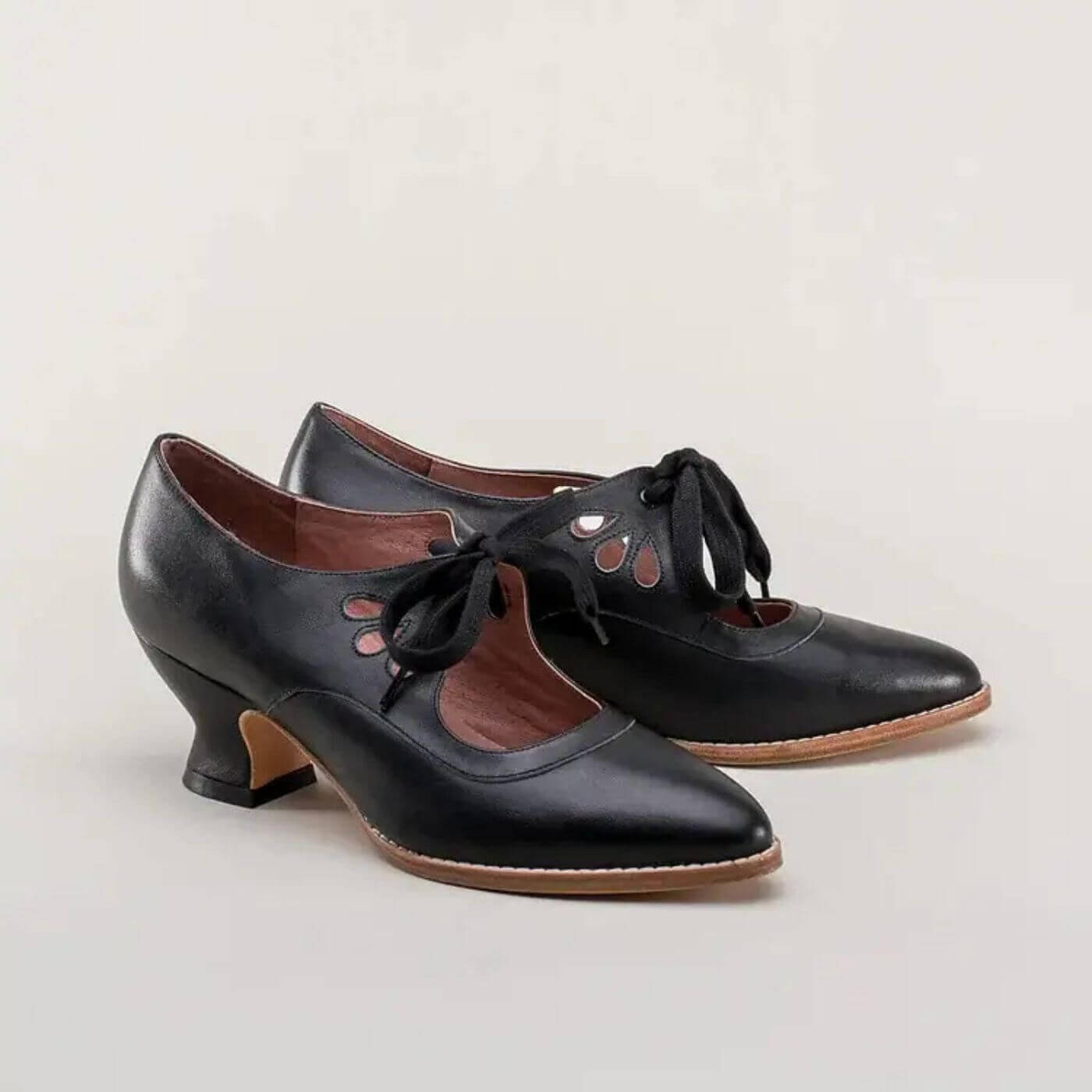 Irina™ – Chaussures Orthopédiques Vintage à Talon Bas