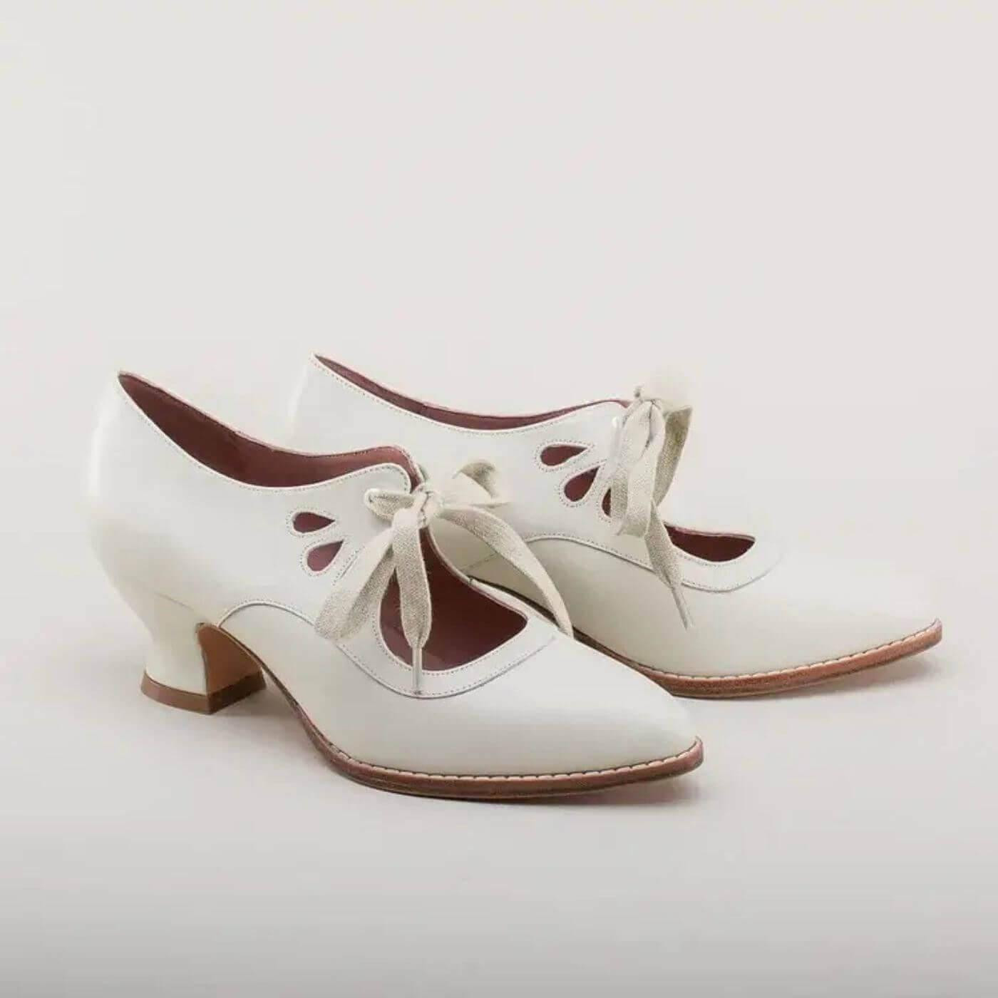 Irina™ – Chaussures Orthopédiques Vintage à Talon Bas