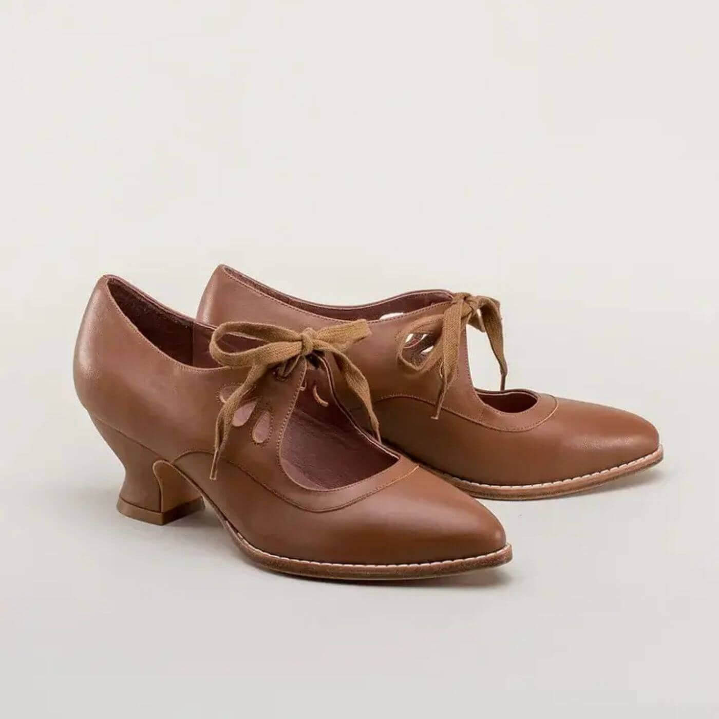 Irina™ – Chaussures Orthopédiques Vintage à Talon Bas