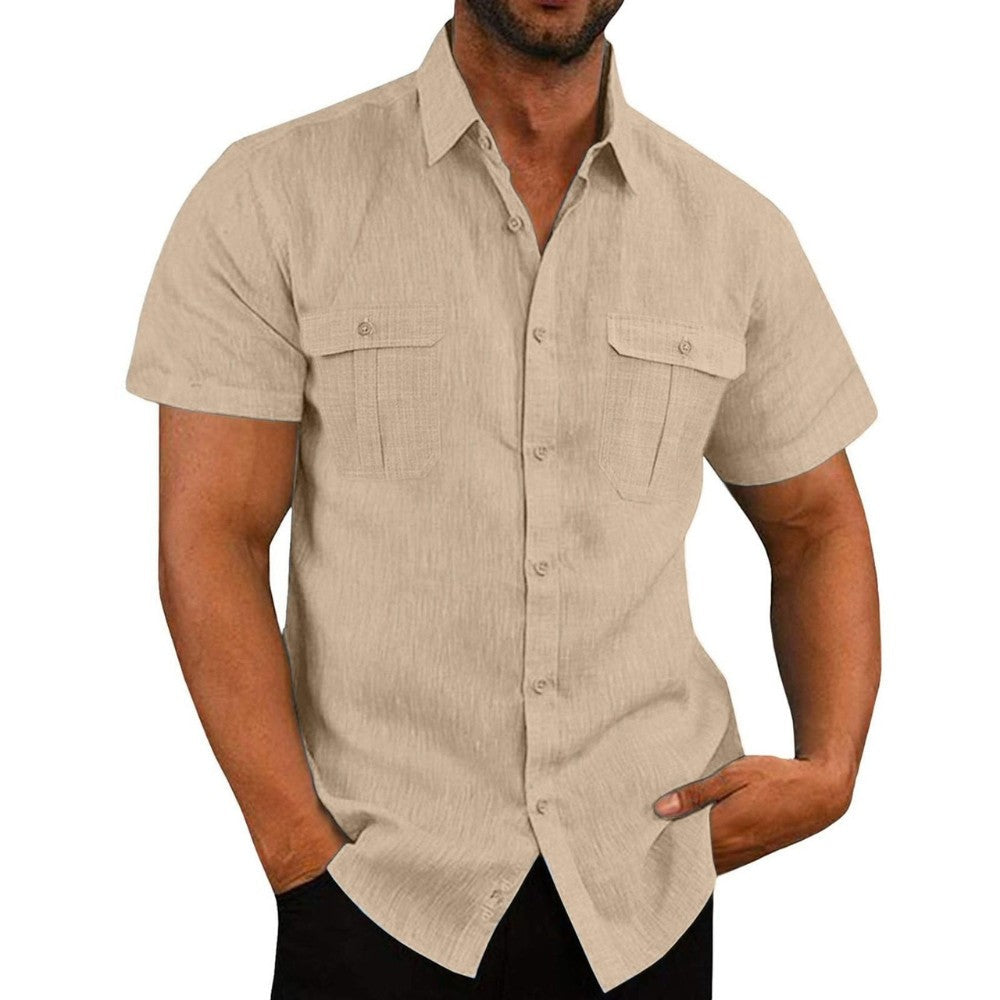 Chemise kaki à manches courtes en tissu léger avec poches poitrine.