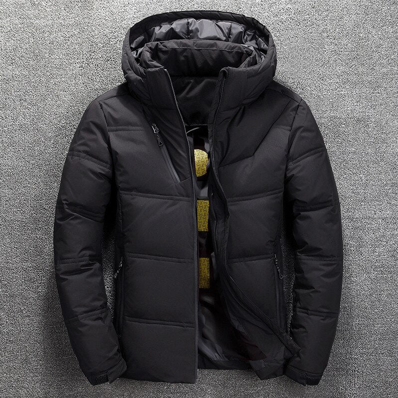 Veste d'hiver noire avec capuche amovible gros plan