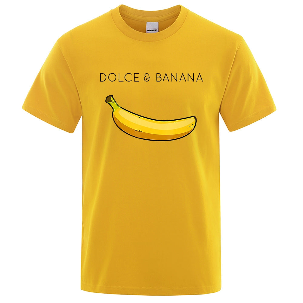 T-shirt jaune à motif de bananes.