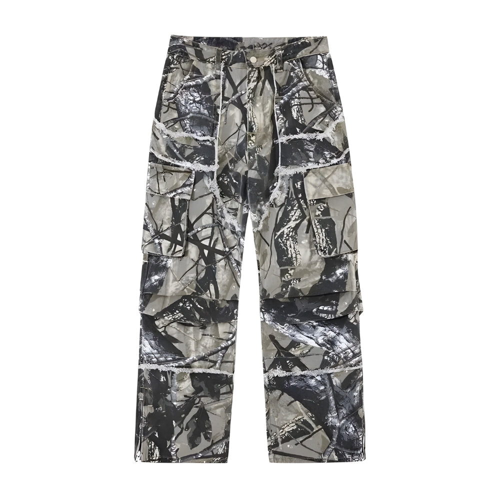 Jeans baggy couleur camouflage sur le mannequin