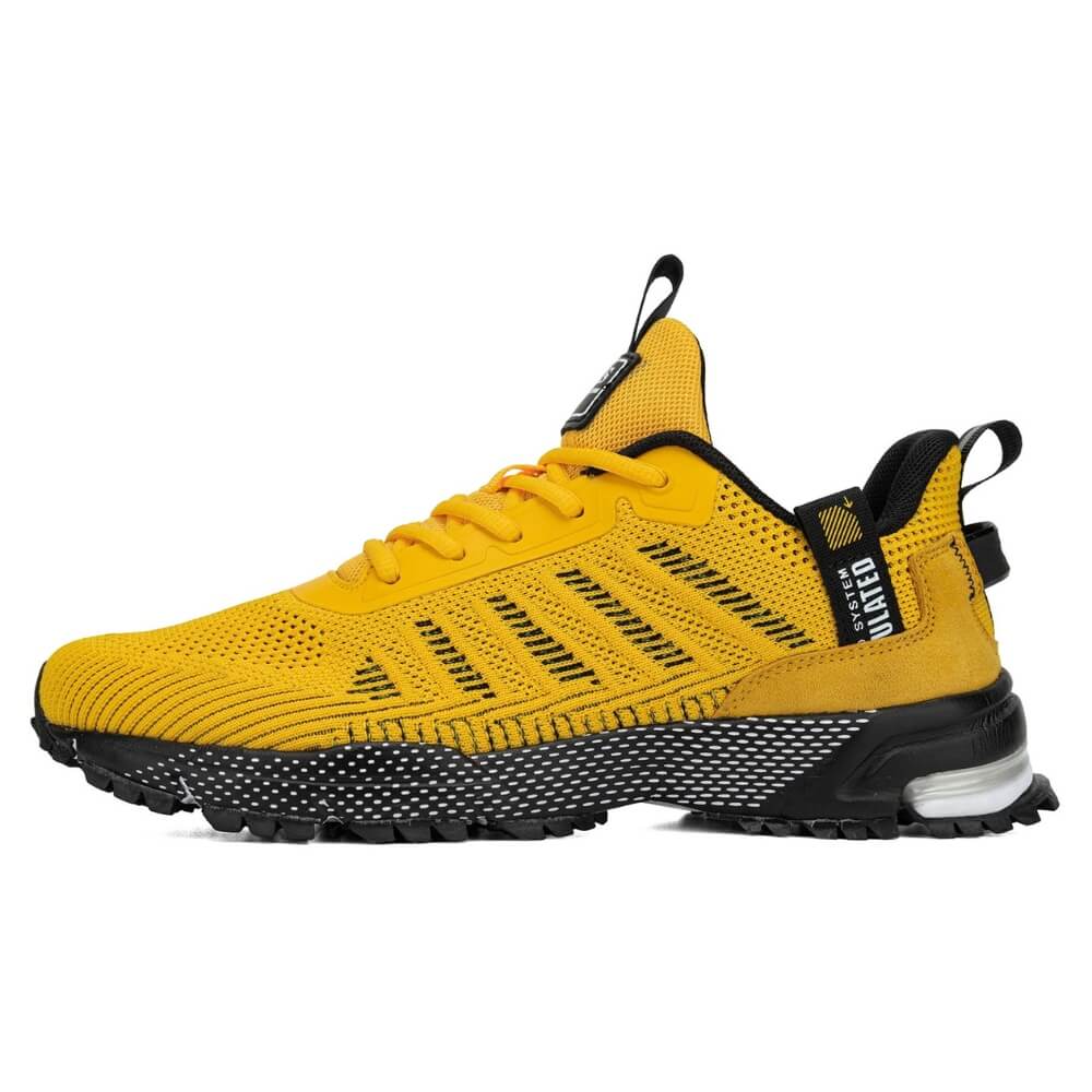 Chaussure de sport jaune avec tige en maille respirante et semelle en caoutchouc résistant.