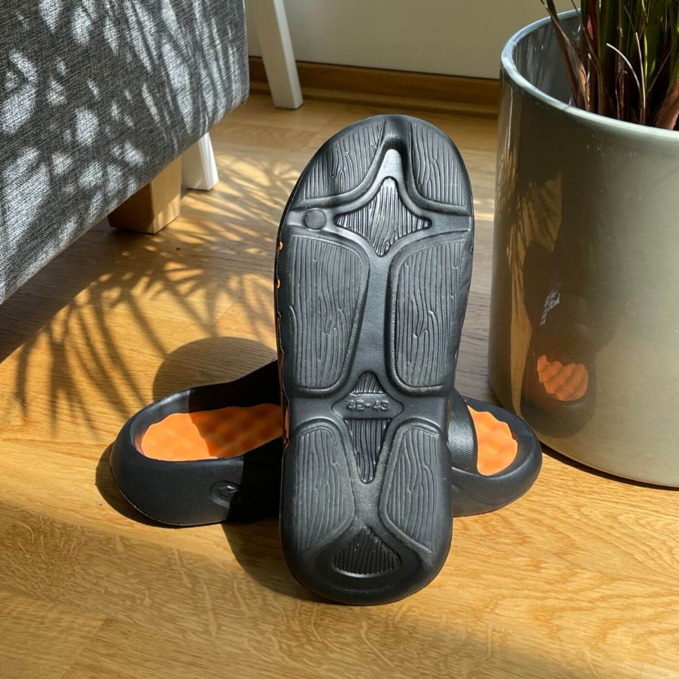 DreamSlides™ – Tongs Ultra Confortables Soulageant les Douleurs