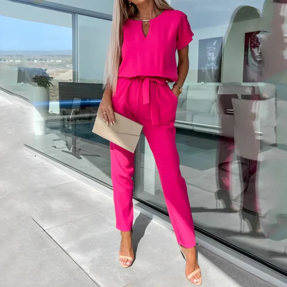 Combinaison femme élégante et fluide – style chic et décontracté