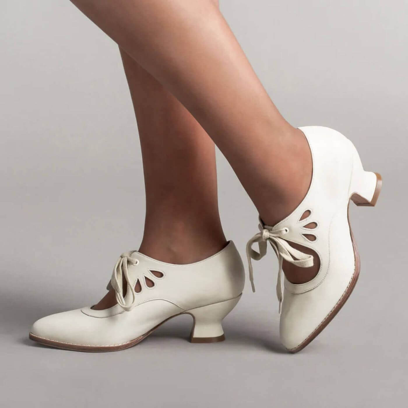Irina™ – Chaussures Orthopédiques Vintage à Talon Bas