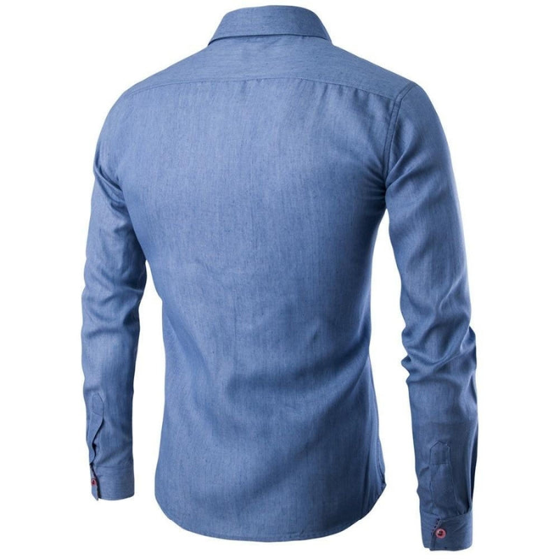 Chemise boutonnée en denim avec poche poitrine