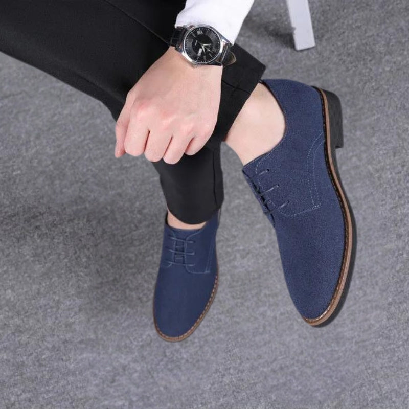 Chaussure pour homme en daim bleu avec lacets