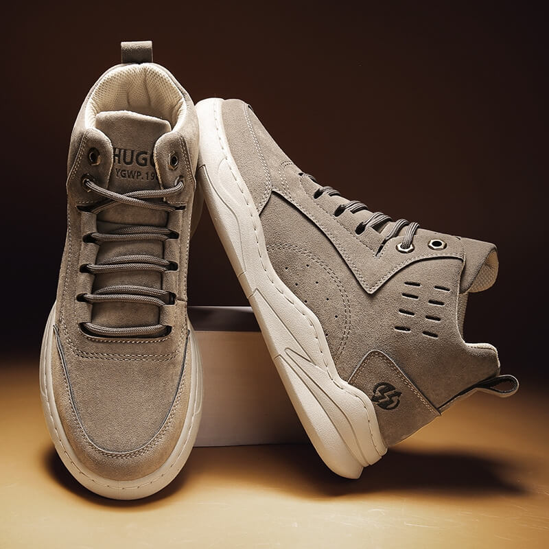 Chaussures classiques au café