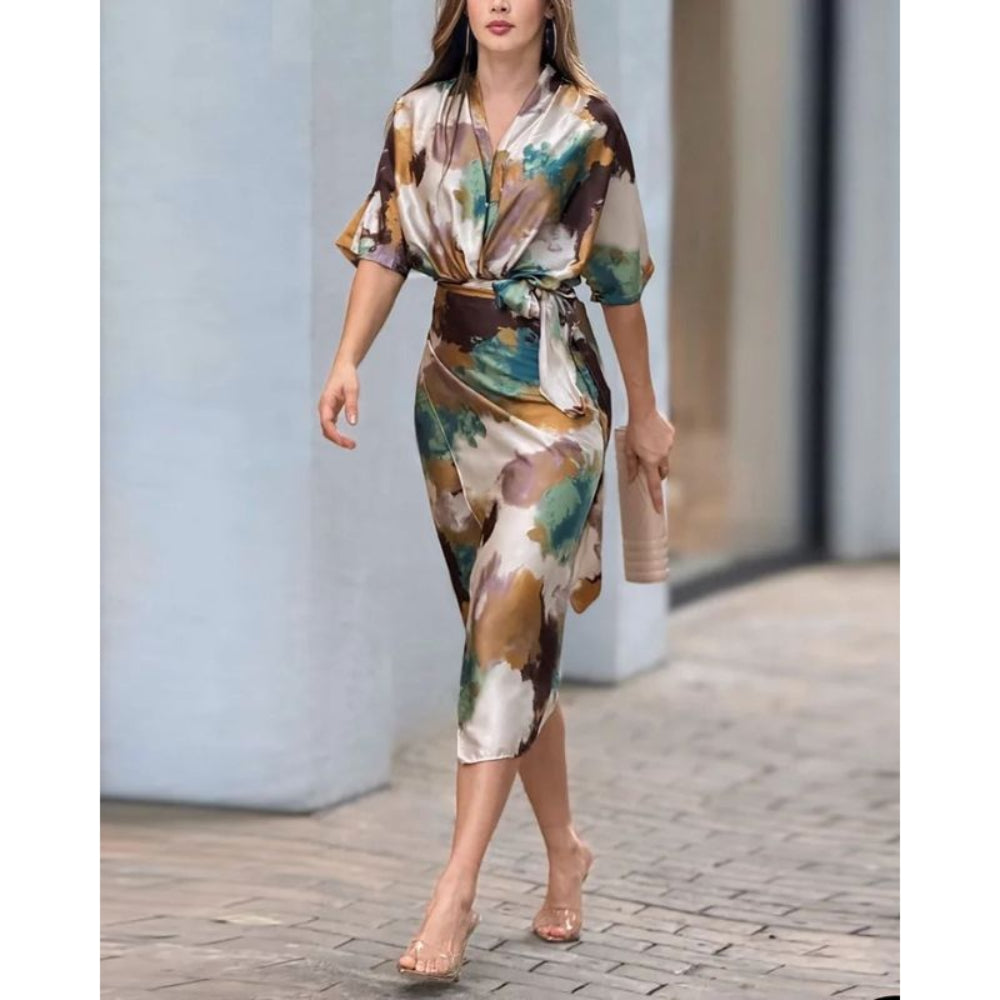 Élégante robe midi enveloppante en satin avec imprimé Tie-Dye